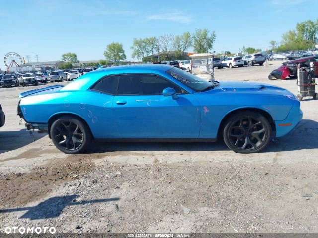 Dodge Challenger 3.6 SXT Plus - 13