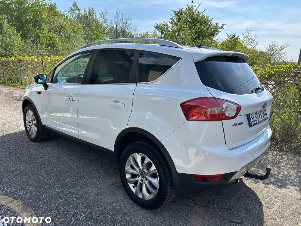 Ford Kuga 2.0 TDCi 2x4 Titanium - 8