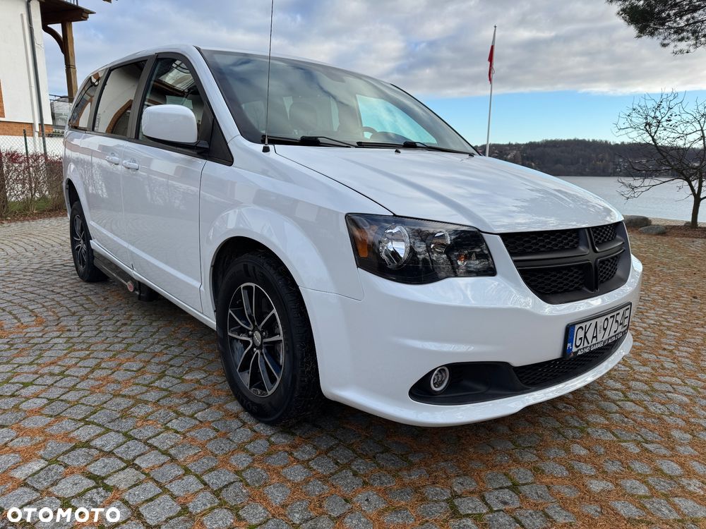 Dodge Grand Caravan 3.6 R/T - 9