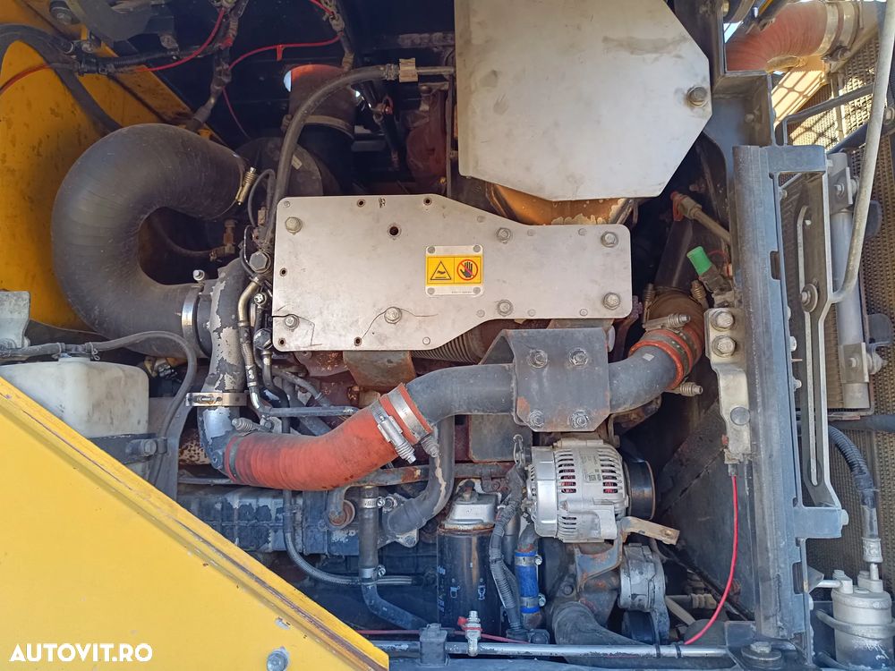 Komatsu WA270-7 - 13