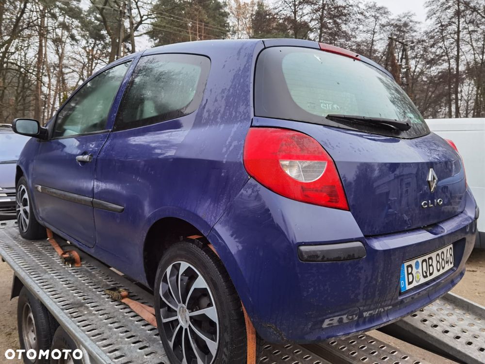 Renault Clio 1.2 16V 75 Dynamique - 2