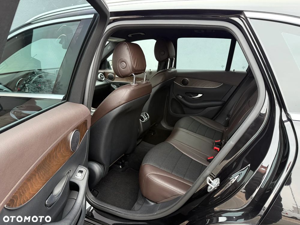 Mercedes-Benz GLC - 10