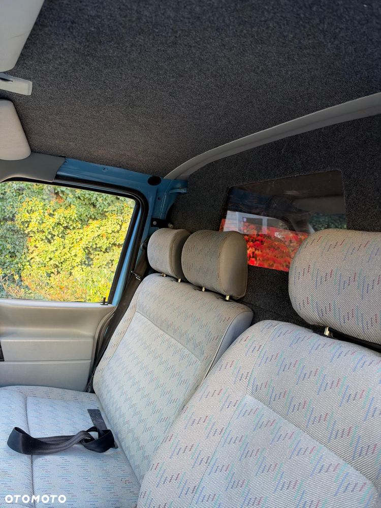 Volkswagen Transporter T4 SYNCRO - BLOKADA - 23