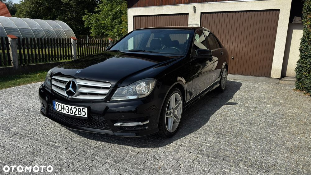 Mercedes-Benz Klasa C 180 CGI BlueEff Avantgarde - 2