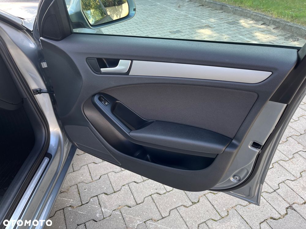 Audi A4 Avant 2.0 TDI - 15