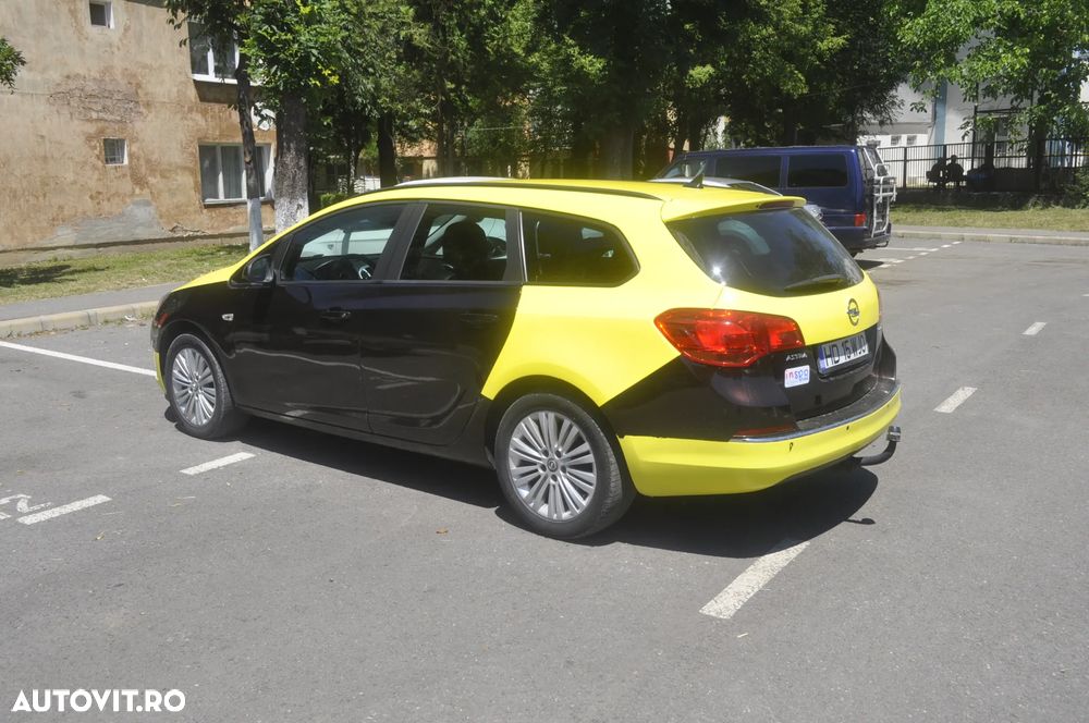 Opel Astra 1.6 CDTI DPF ecoFLEX Start/Stop Exklusiv - 2