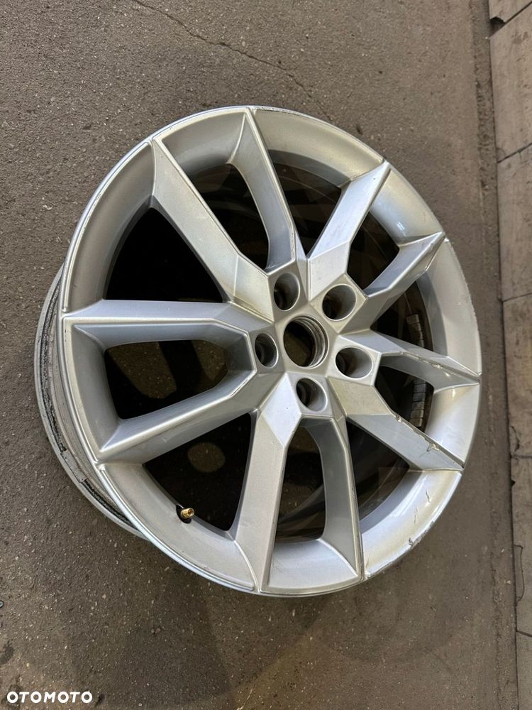 SKODA OCTAVIA FELGA ALU 1SZT 18 7,5 ET 51 5X112 5E0 601025 - 2