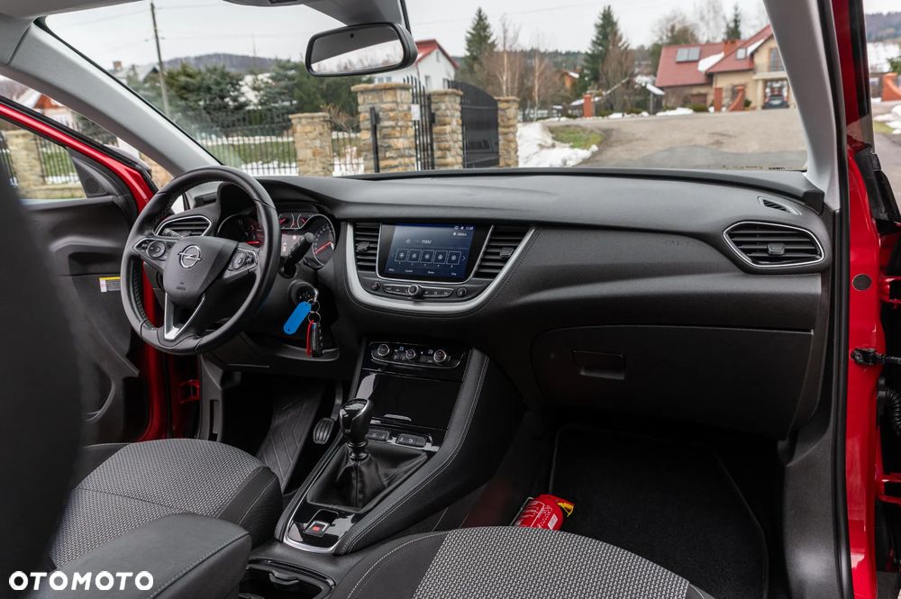 Opel Grandland X 1.2 Start/Stop Business Elegance - 29