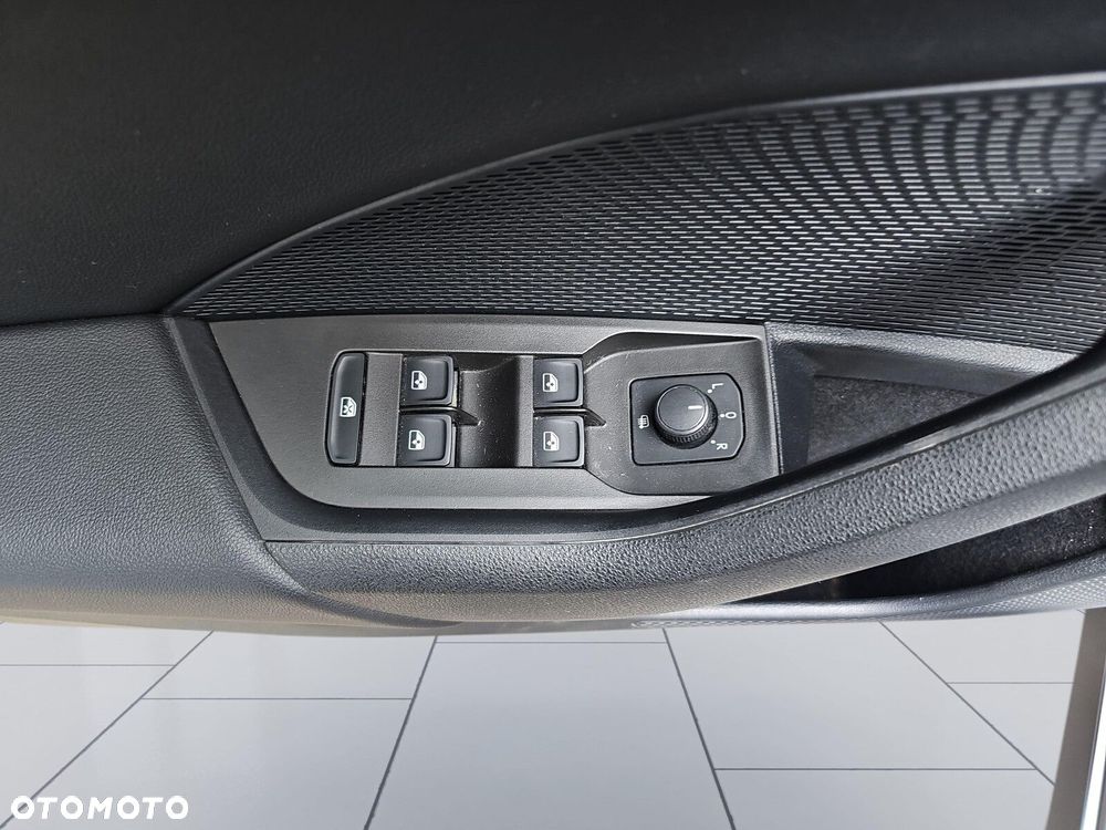 Skoda Octavia 2.0 TDI Ambition DSG - 20