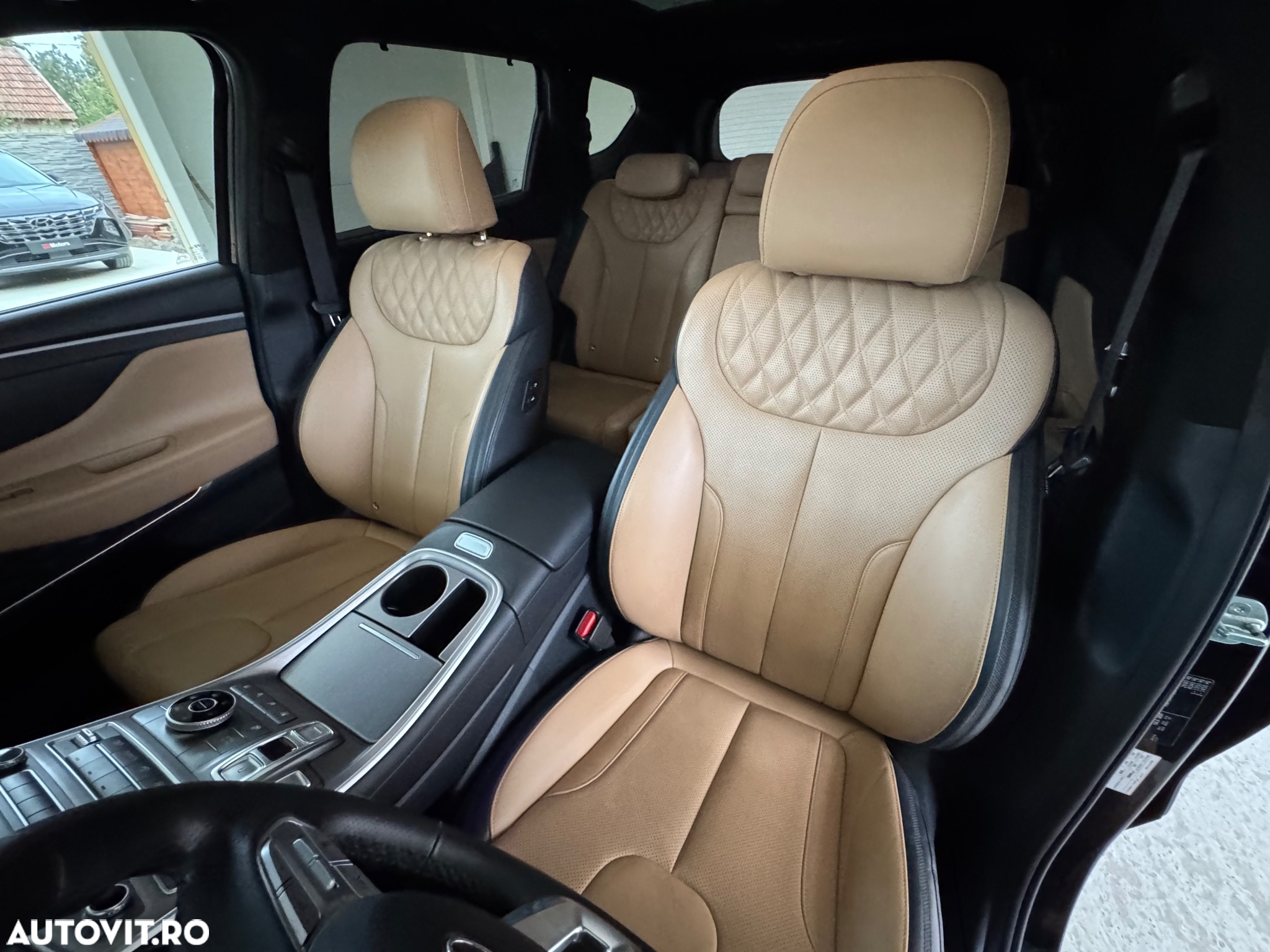 Hyundai Santa Fe 1.6 Plugin-Hybrid 4WD SEVEN Signature - 26
