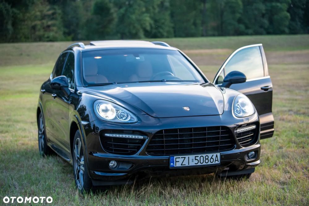 Porsche Cayenne Turbo - 9