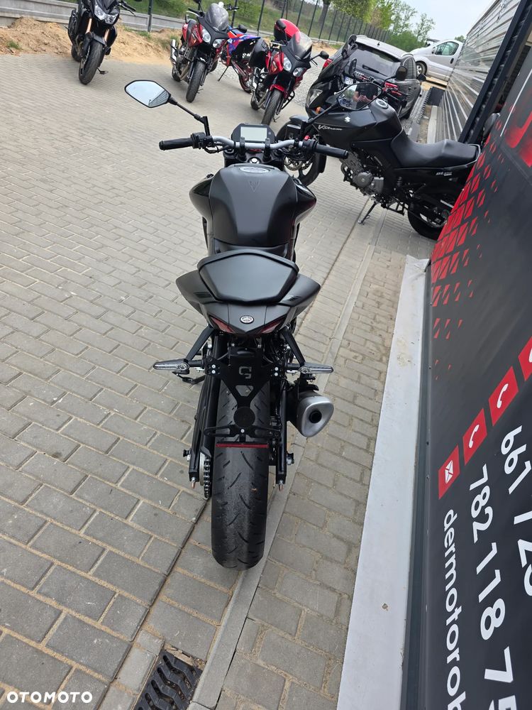 Yamaha MT - 16