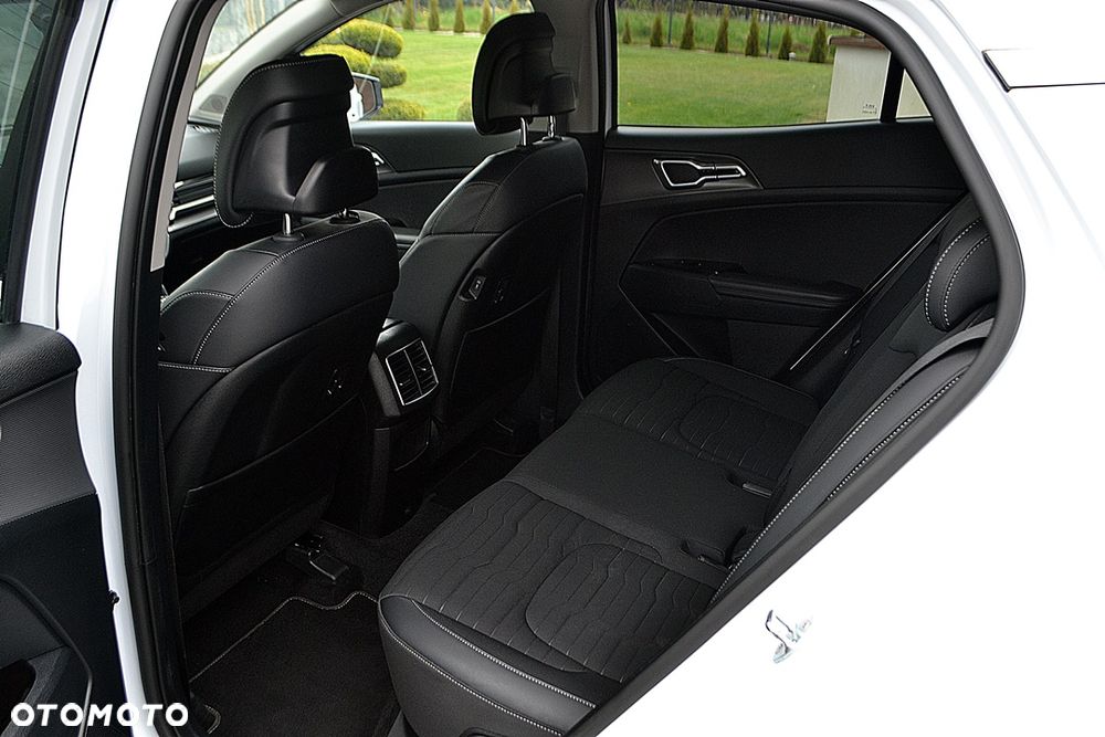 Kia Sportage 1.6 CRDI 2WD Eco-Dynamics+ (48V M-H) Spirit - 14