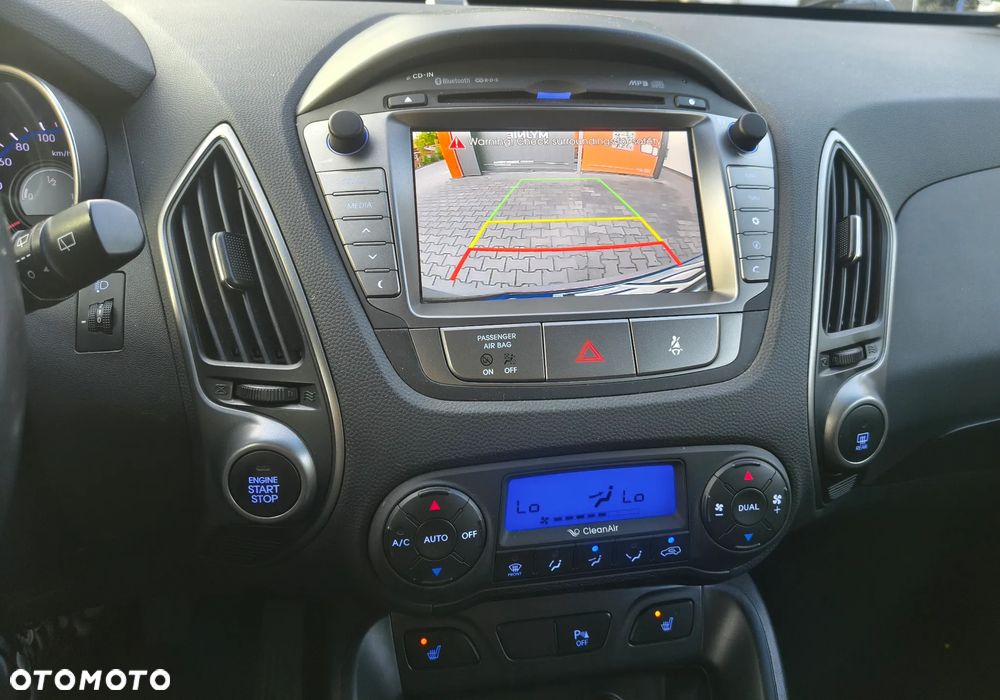 Hyundai ix35 1.7 CRDi 2WD blue Finale Gold - 25