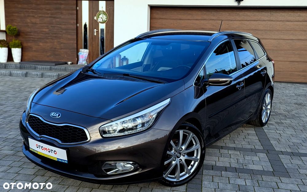 Kia Ceed 1.6 GDI ISG Dream-Team Edition - 19