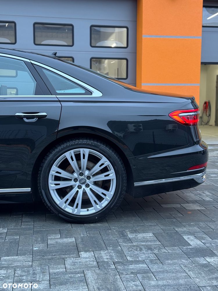 Audi A8 - 12