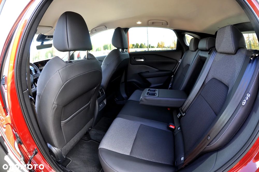 Nissan Qashqai 1.3 DIG-T N-Connecta DCT - 20