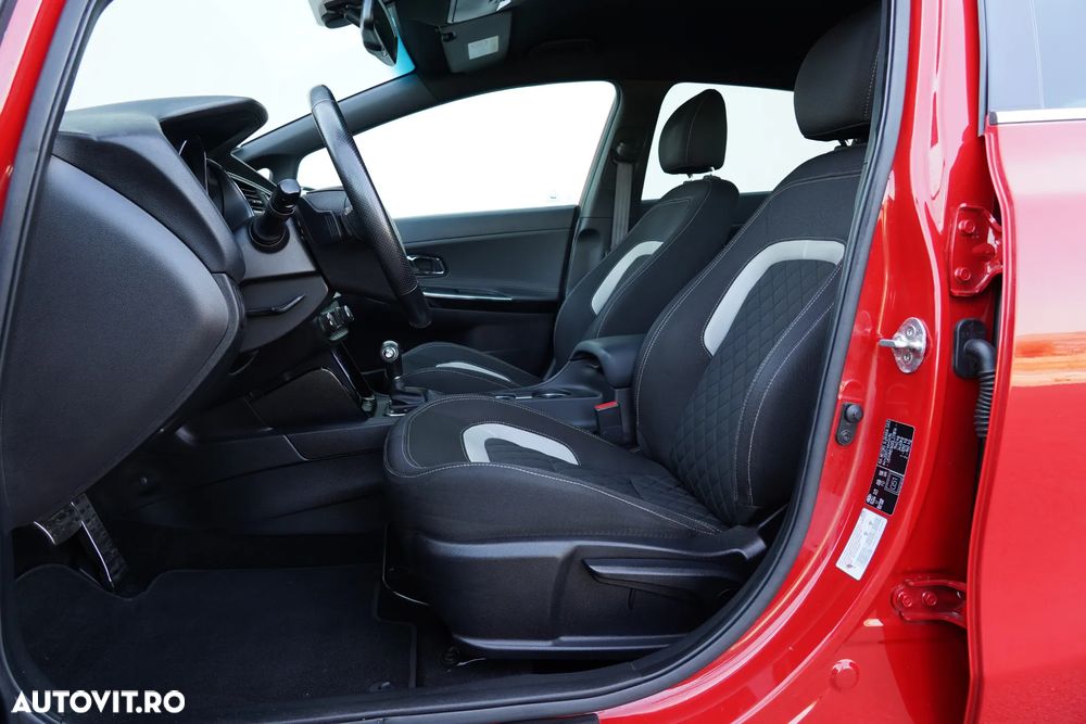 Kia Ceed - 20