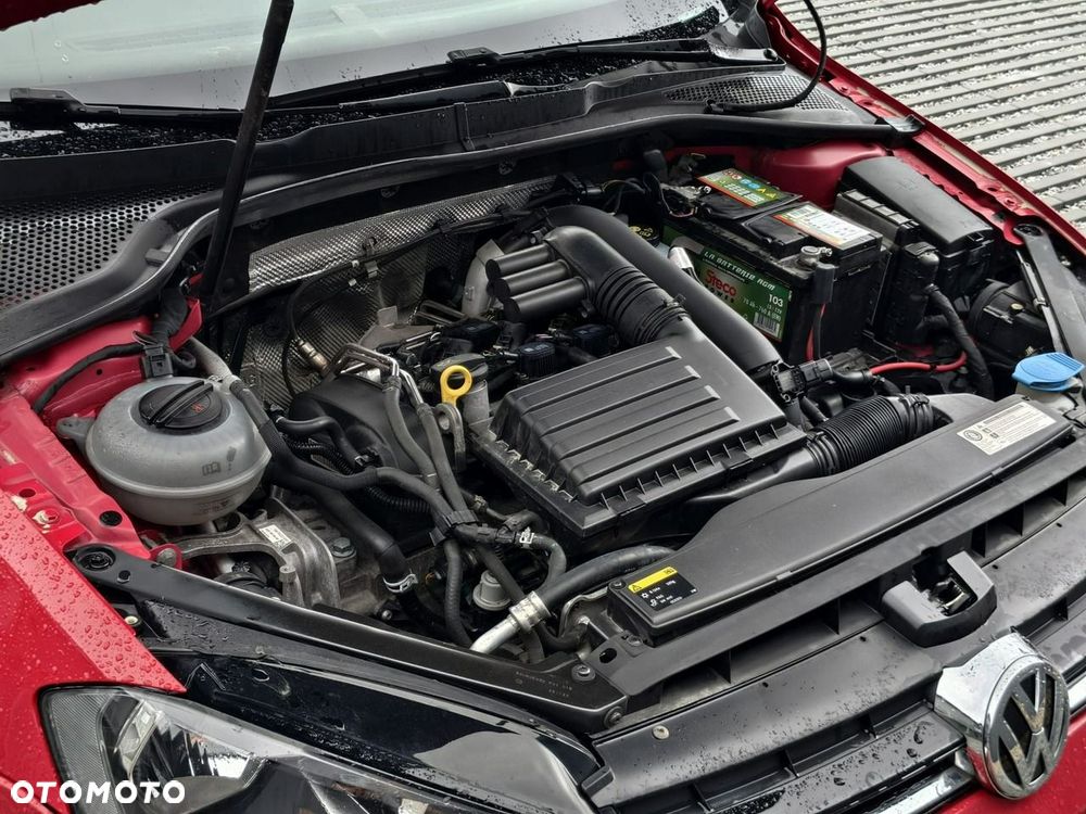 Volkswagen Golf - 23