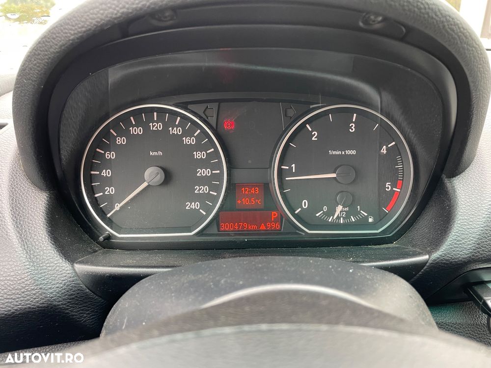 BMW Seria 1 ver-118d-aut- - 12