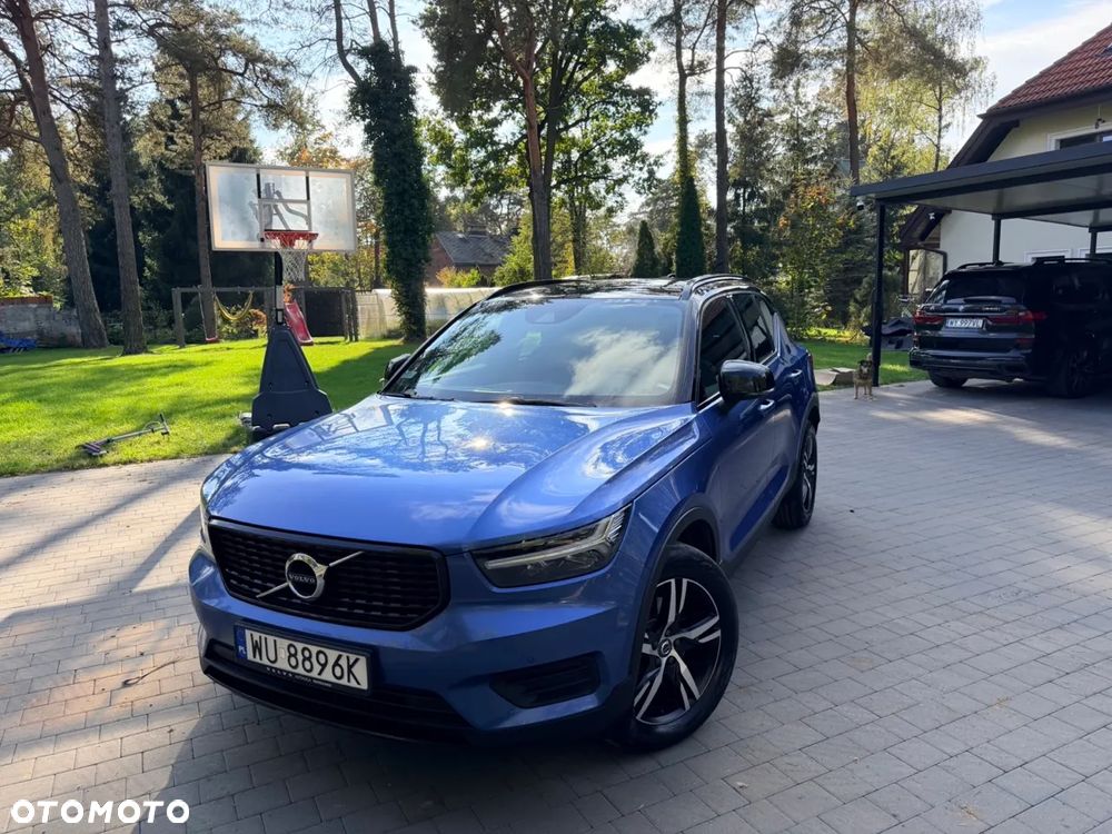 Volvo XC 40 T4 R-Design - 1
