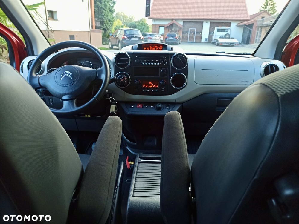 Citroën Berlingo Multispace e-HDi 90 FAP EGS6 Exclusive - 19