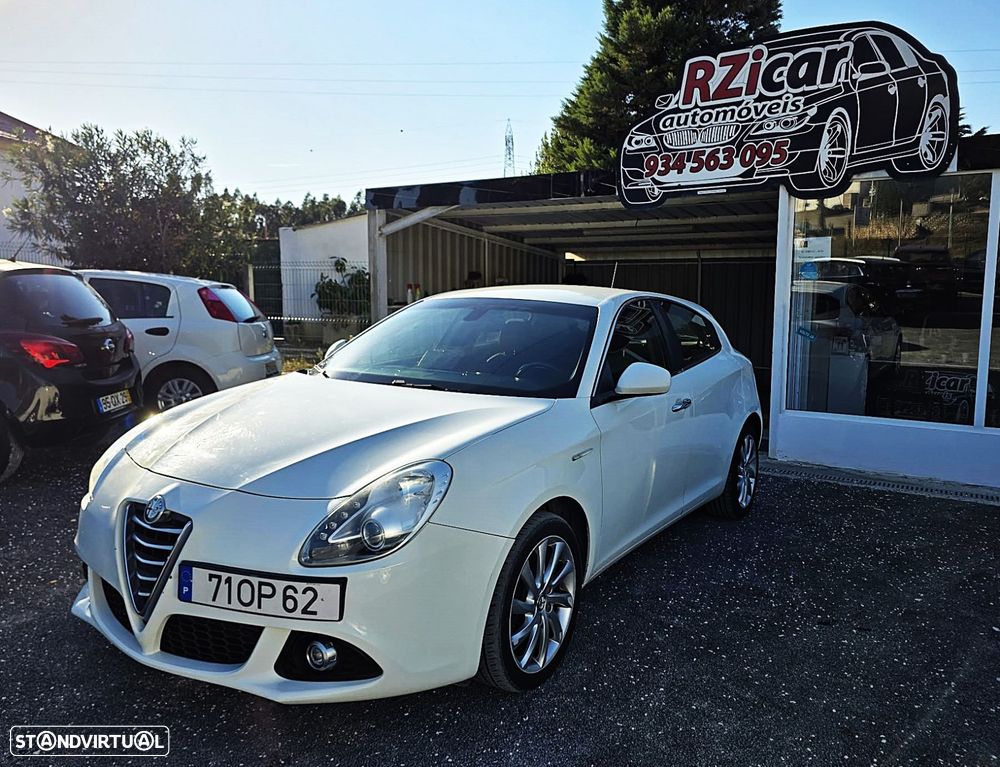 Alfa Romeo Giulietta 1.6 JTDm Distinctive - 1