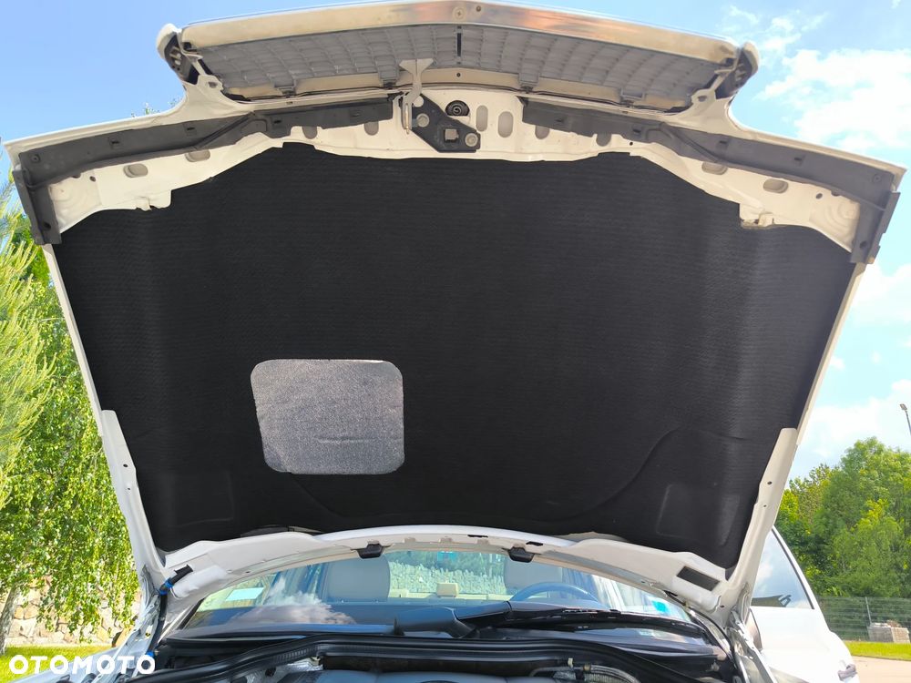 Mercedes-Benz Klasa E 420 - 33