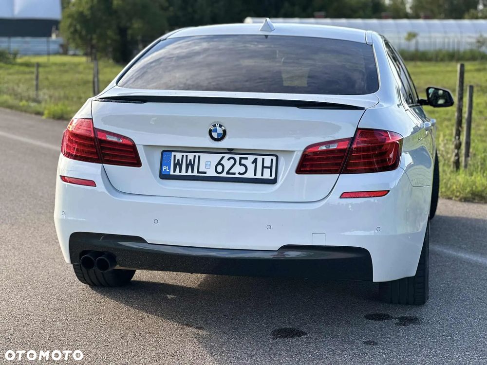 BMW Seria 5 528i xDrive Sport-Aut - 14