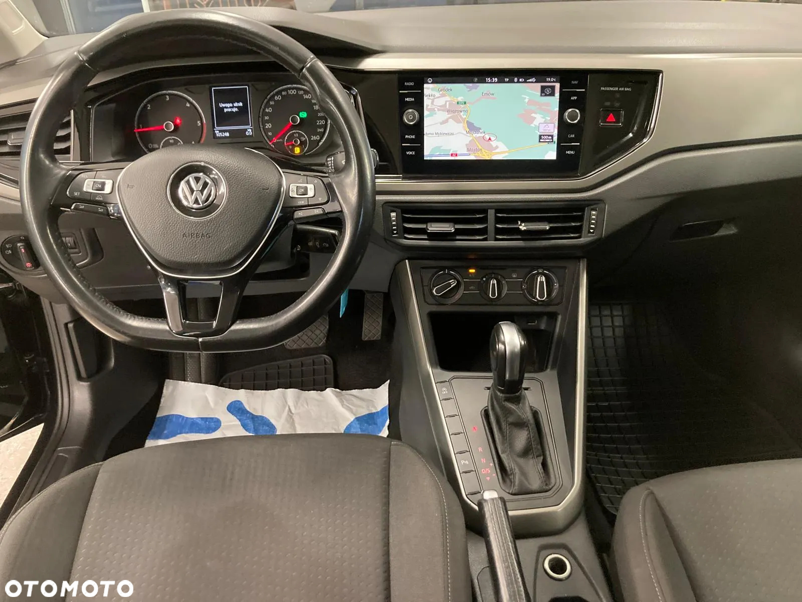 Volkswagen Polo 1.6 TDI SCR DSG Comfortline - 20