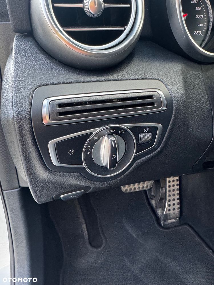 Mercedes-Benz Klasa C 220 CDI DPF Automatik Avantgarde - 23