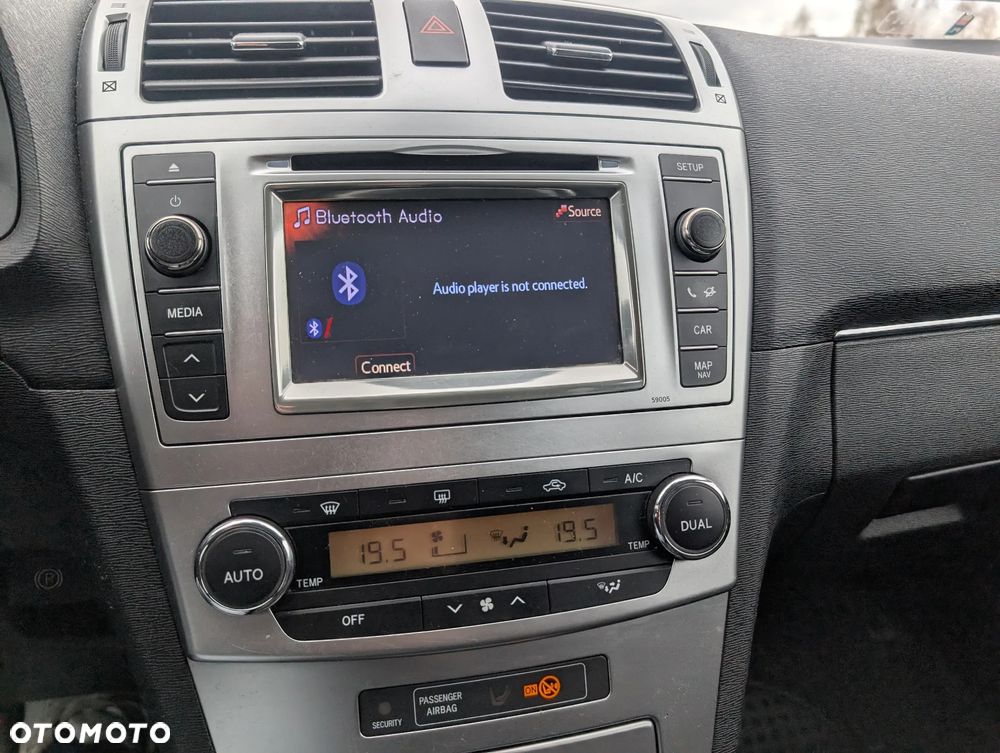 Toyota Avensis 1.8 Premium EU5 - 8