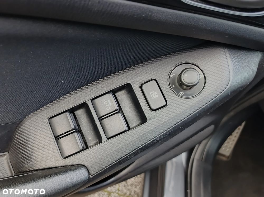 Mazda 3 SKYACTIV-G 120 Exclusive-Line - 27