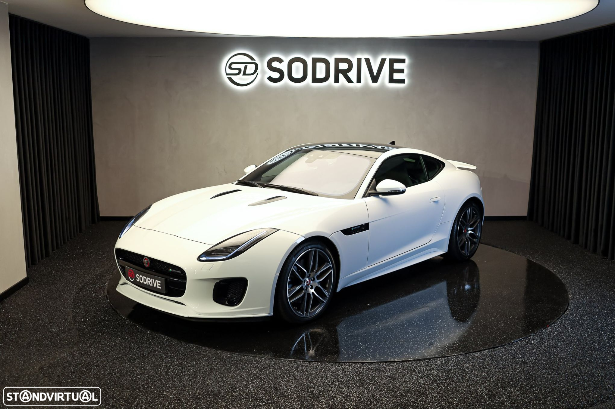 Jaguar F-Type 2.0 i4 R-Dynamic - 29