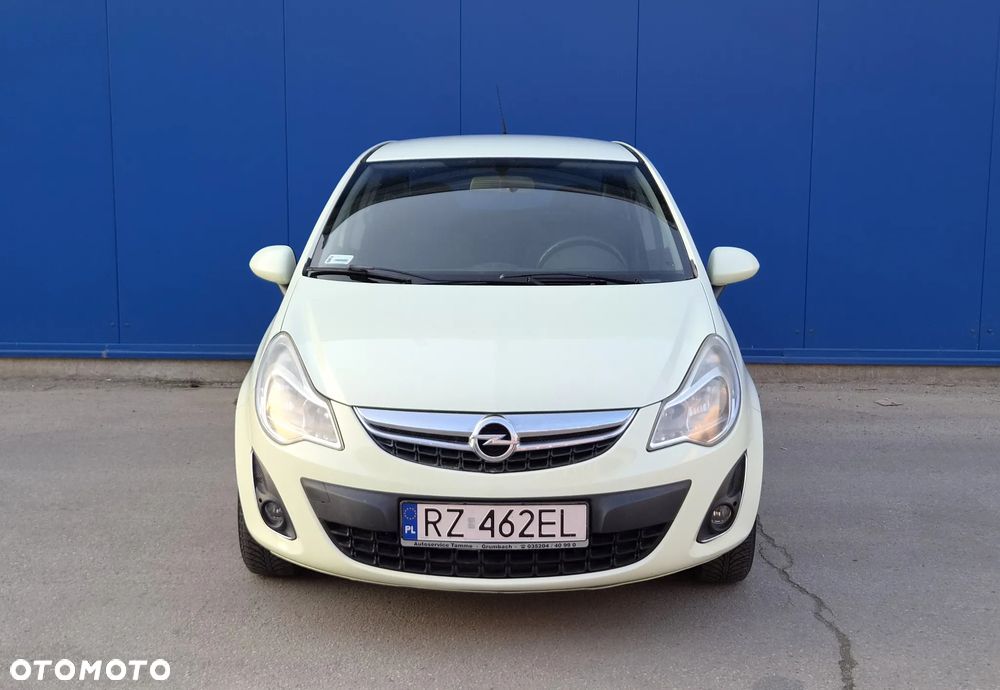 Opel Corsa 1.4 16V Satellite - 9