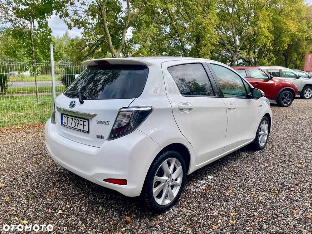 Toyota Yaris - 6