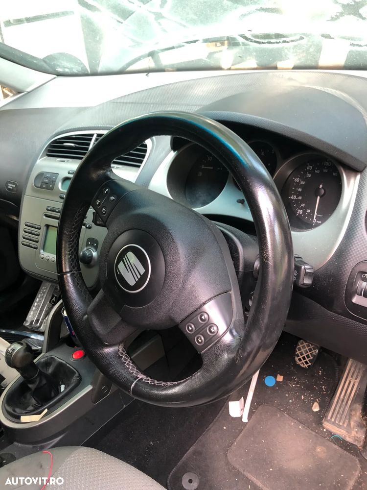 Volan piele negru cu comenzi si airbag Seat 2005 - 7