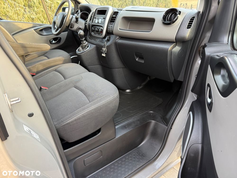 Renault Trafic - 13