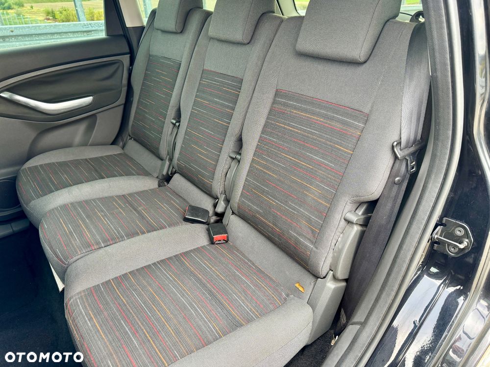 Ford C-MAX 1.6 Trend - 11