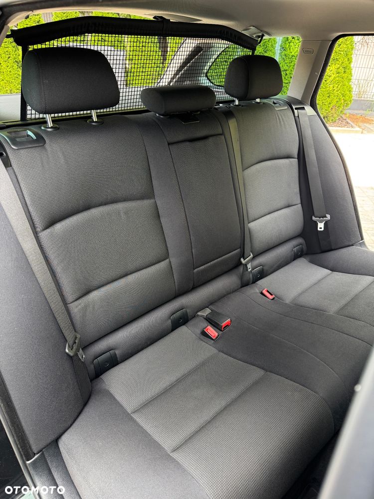 BMW Seria 5 520d xDrive Sport Line - 17
