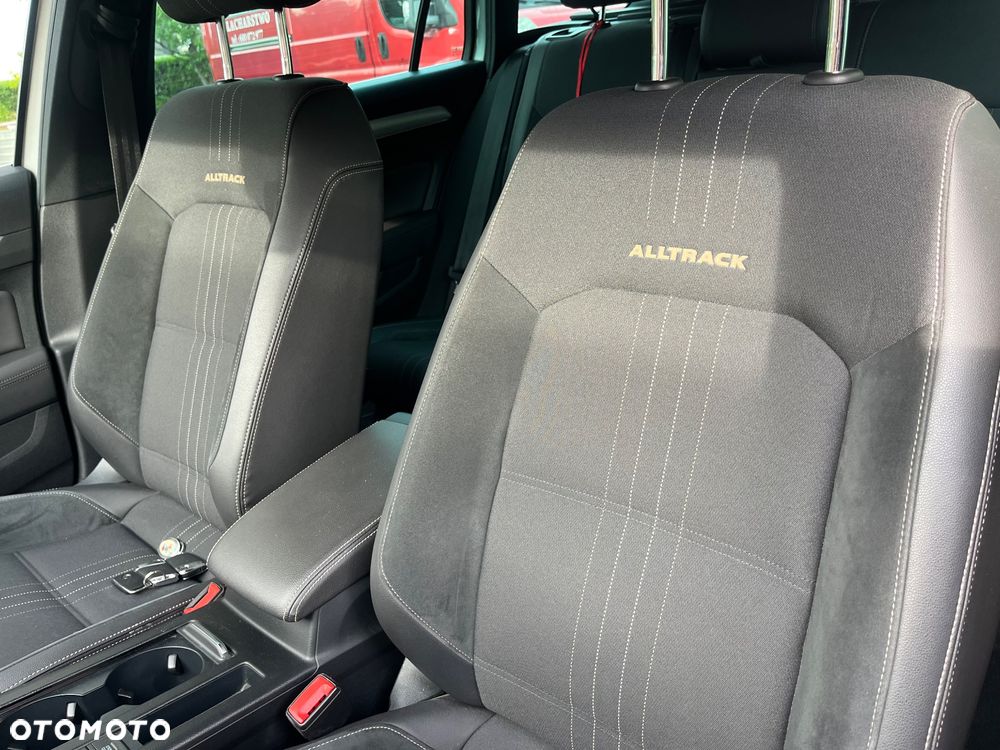 Volkswagen Passat 2.0 TDI SCR DSG Business - 26
