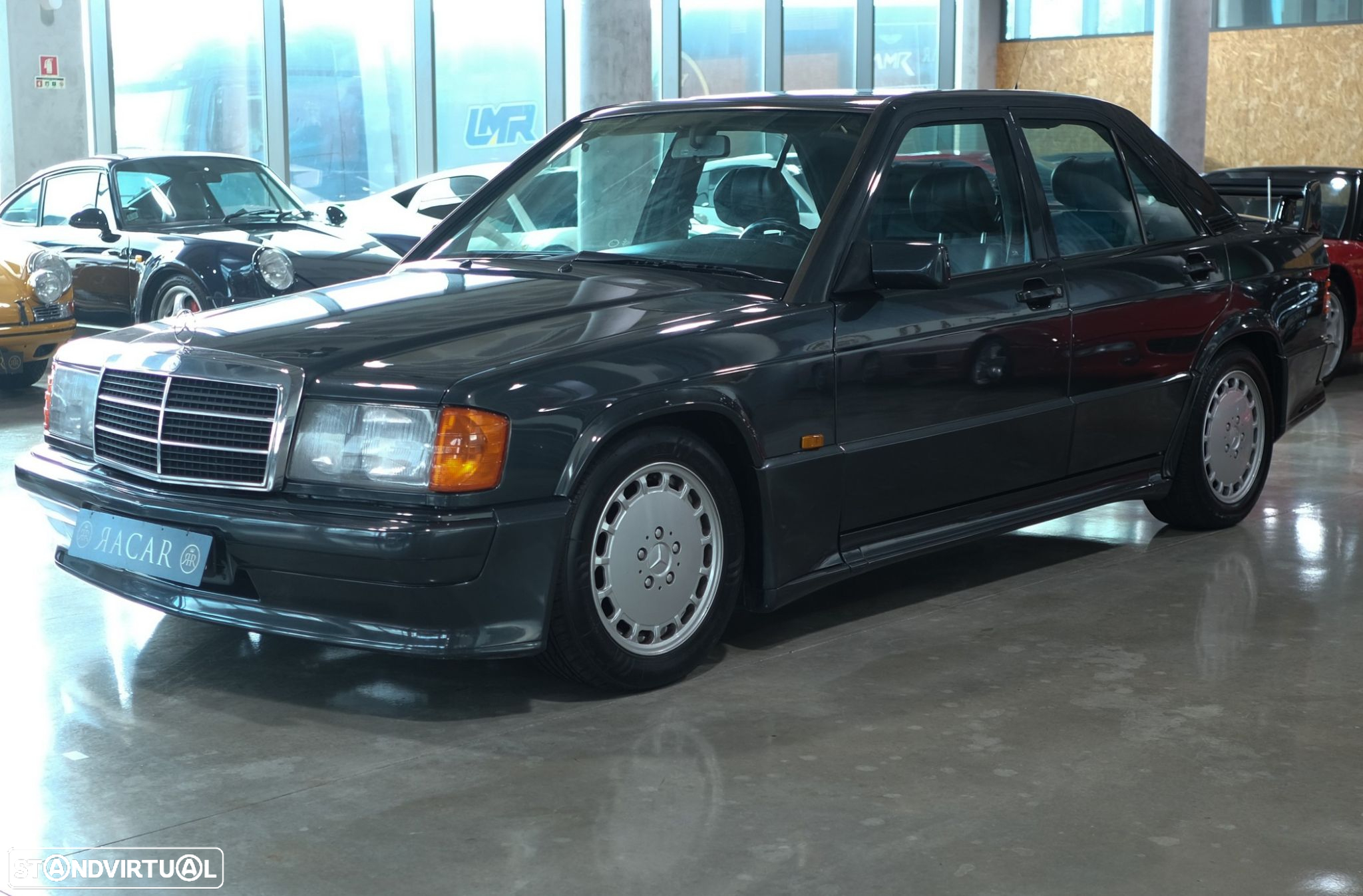 Mercedes-Benz 190 E 2.5-16 - 3