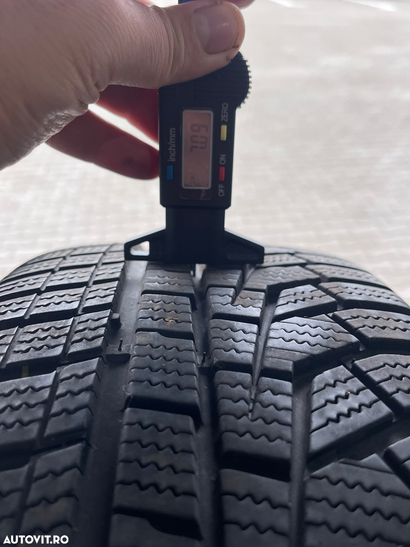 Jante BMW X1 , X2, originale, cu anvelope iarnă 7mm - 4