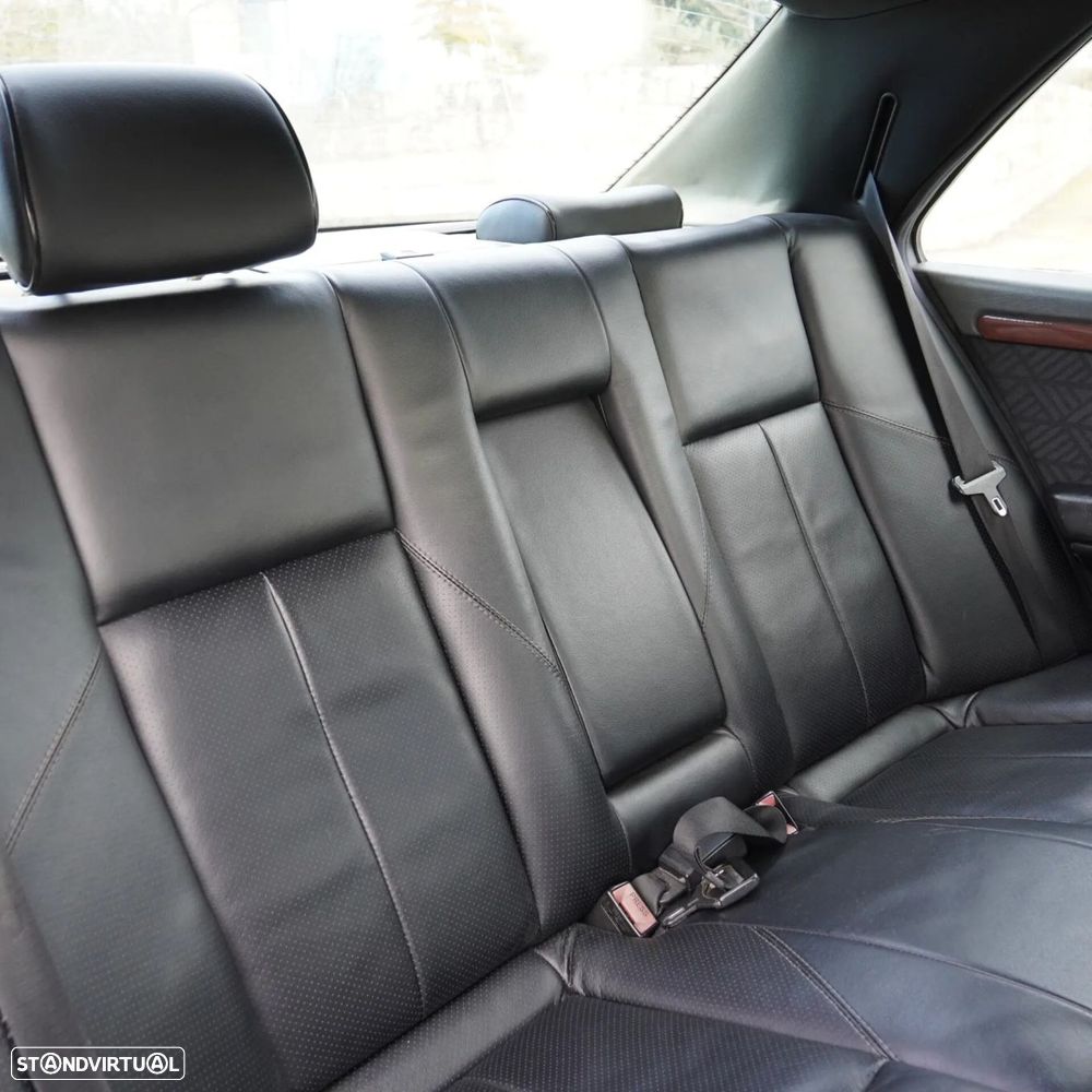 Mercedes-Benz C 200 D Elegance - 11