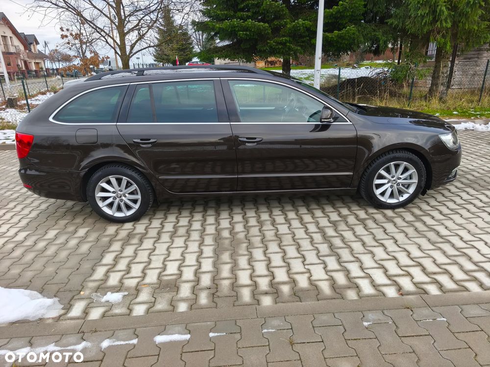 Skoda Superb 1.6 TDI GreenLine - 6