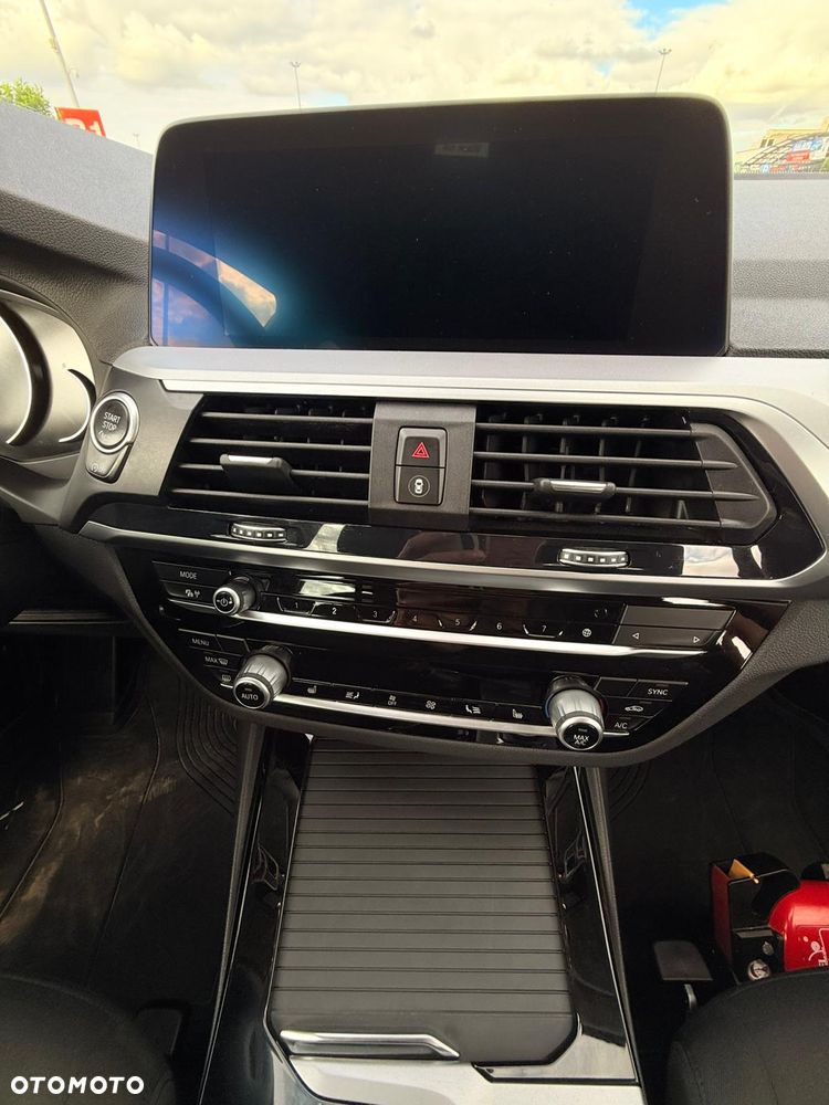 BMW X3 xDrive20i - 8