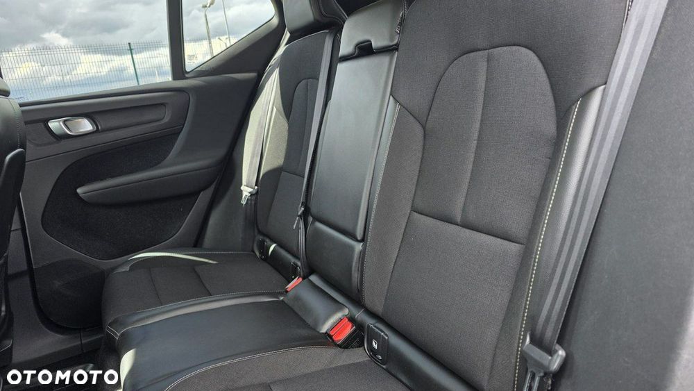 Volvo XC 40 - 19
