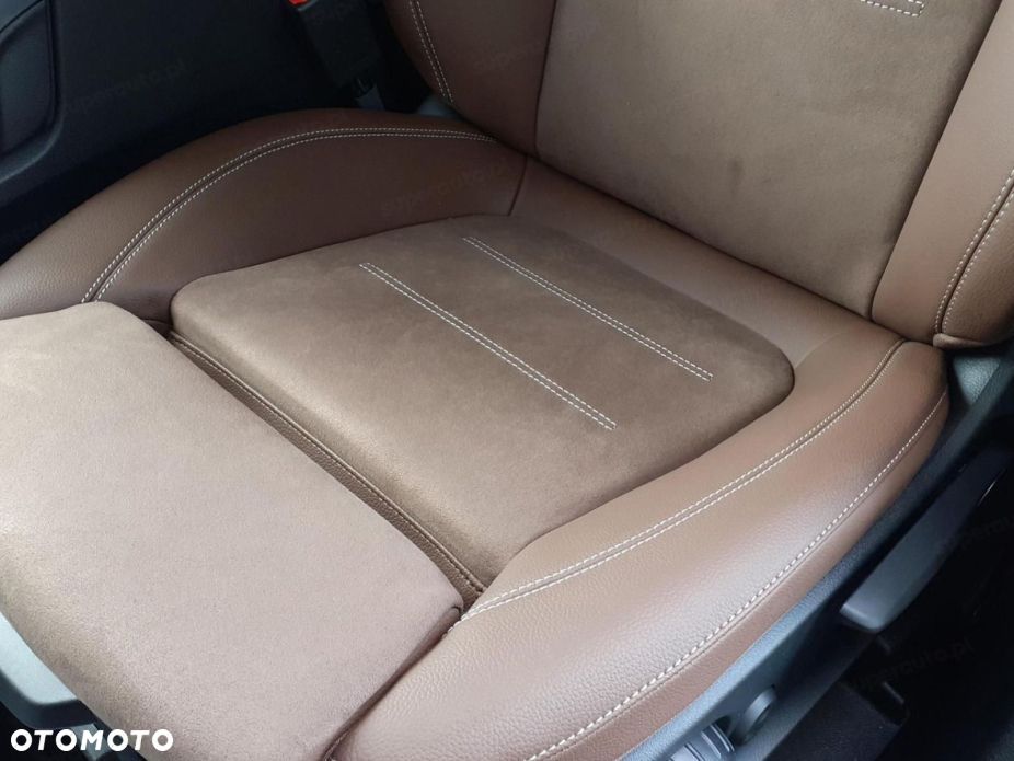 Mercedes-Benz GLA 200 AMG Line - 9