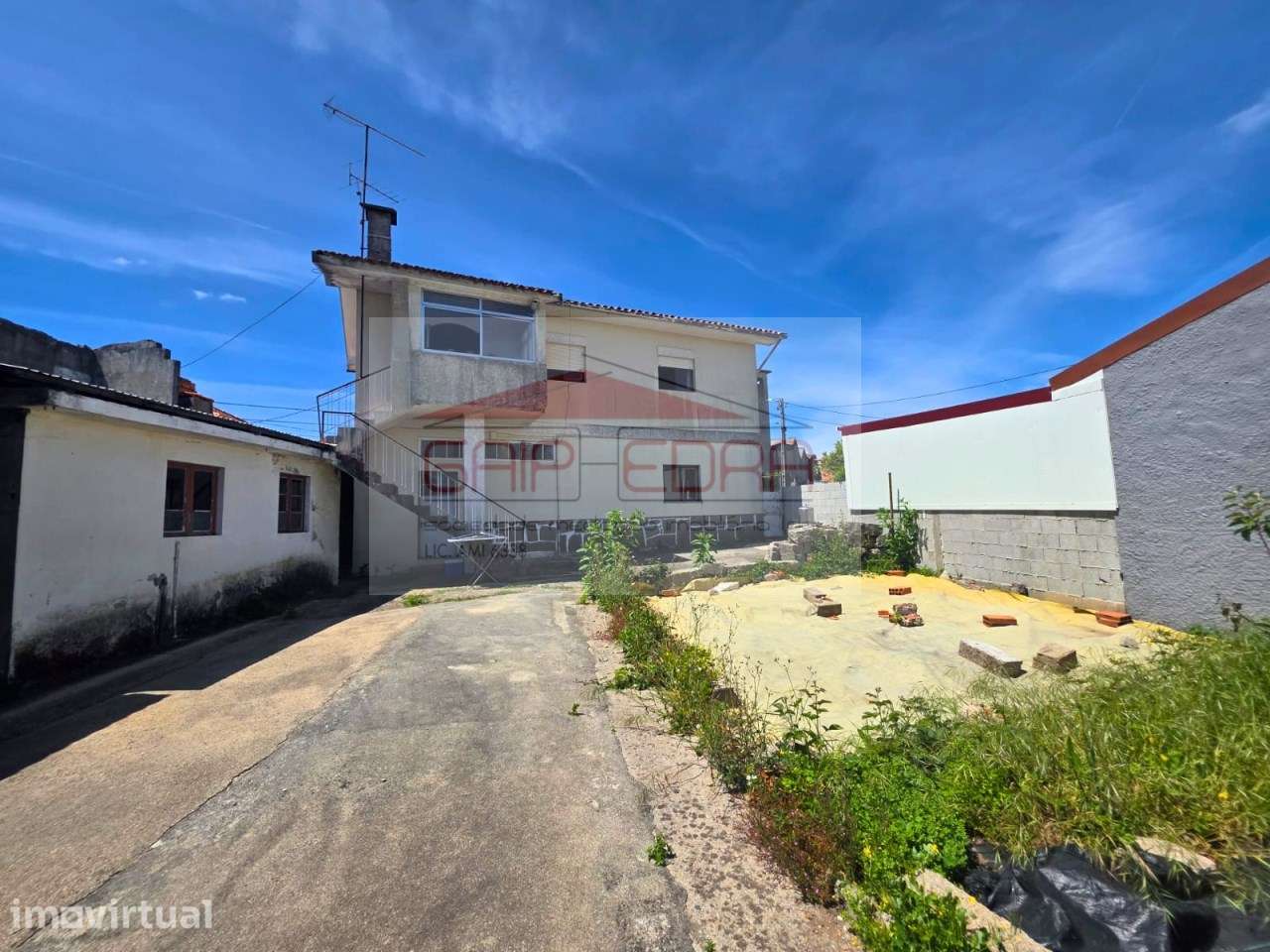 Moradia em lote de 600 m2 em Rio Meão Santa Maria da Feira - Grande imagem: 2/29