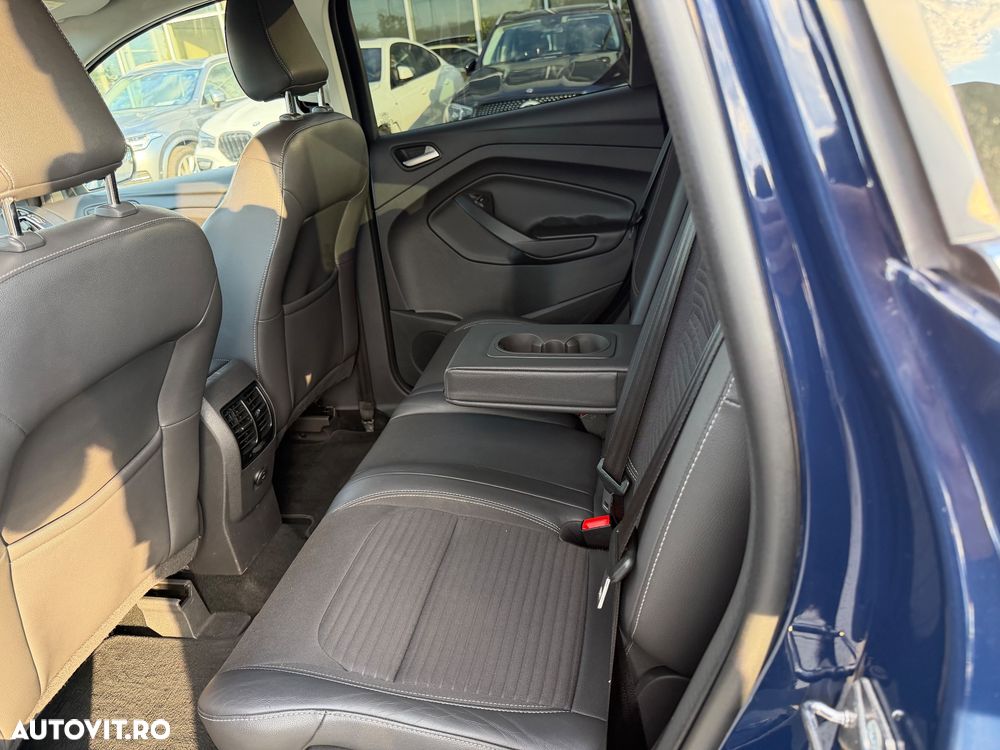 Ford Kuga 1.5 EcoBoost TITANIUM - 9